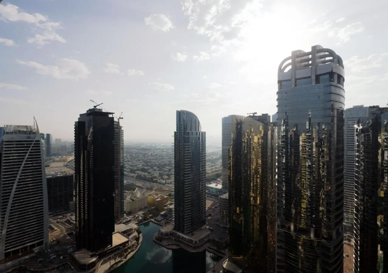 Lake View, 1 Minute Walking To Dmcc Metro Station Apartment Dubai