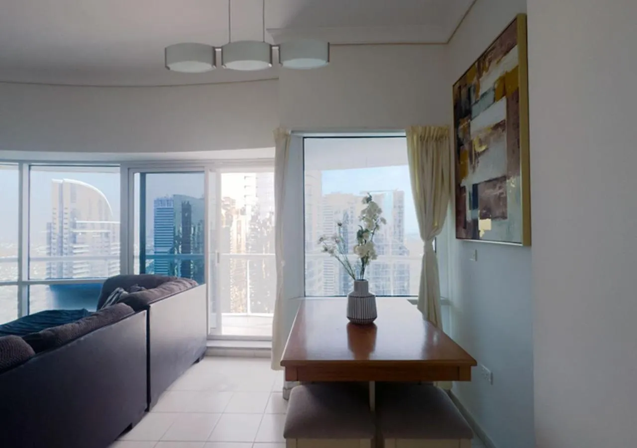 Lake View, 1 Minute Walking To Dmcc Metro Station Apartment Dubai