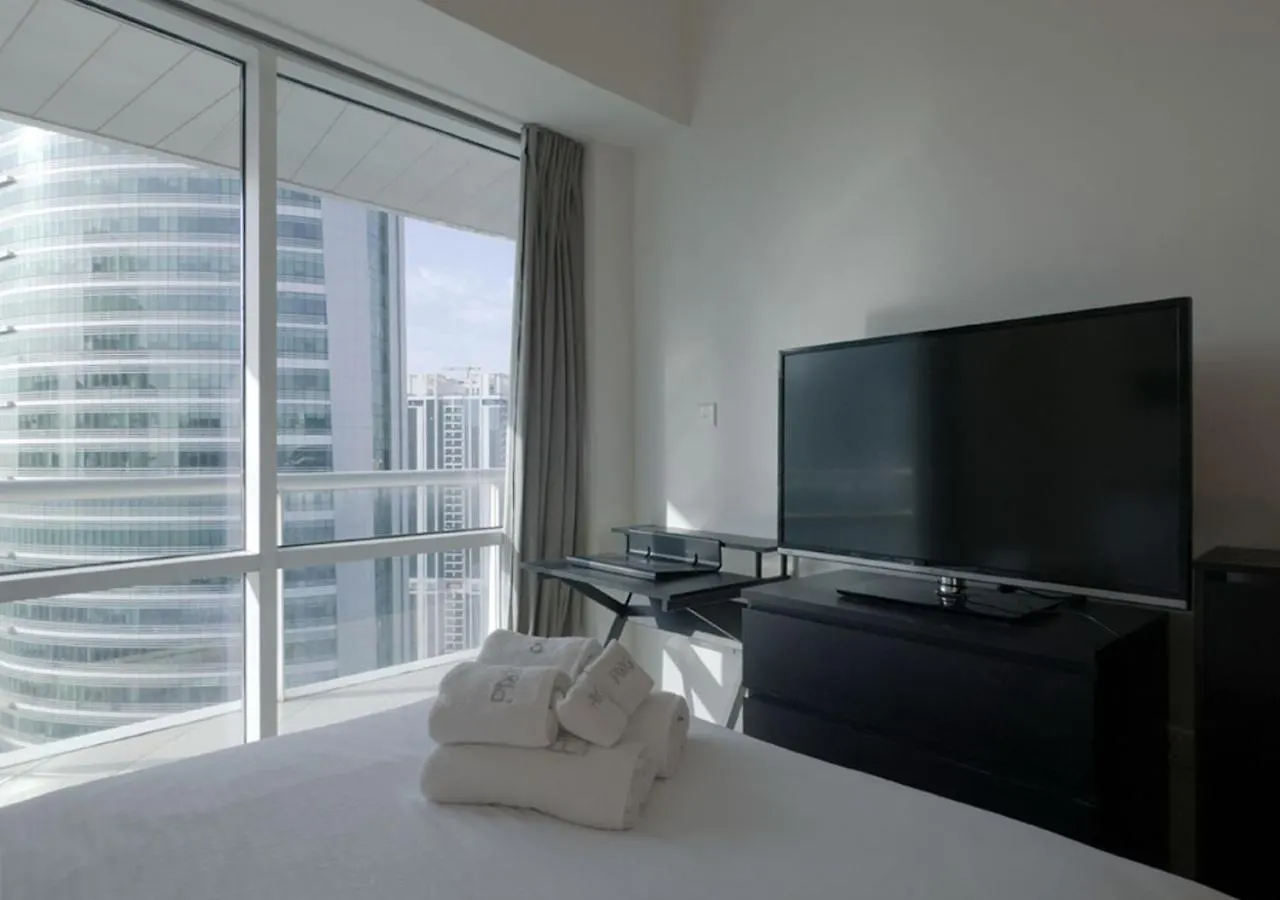 Lake View, 1 Minute Walking To Dmcc Metro Station Apartment Dubai